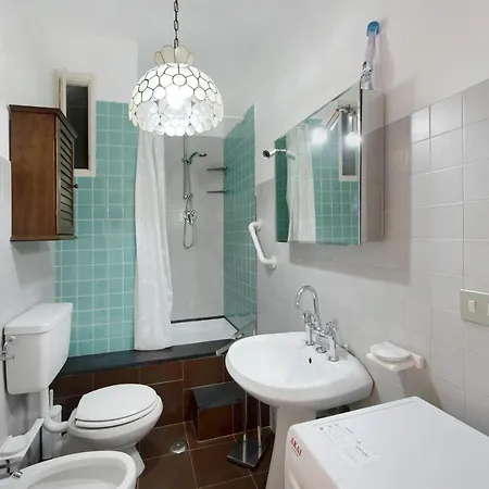 Valeria 1- Arenzanohost Apartment