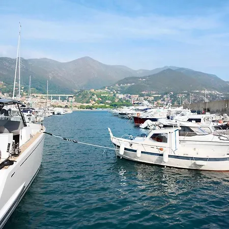 Valeria 1- Arenzanohost * Arenzano